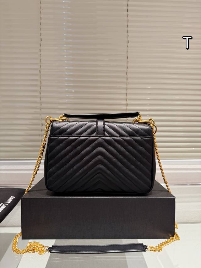 Folding gift box Ysl mailman bag, this year's super hot mailman bag, Saint Laurent flip mailman bag self retention recommendation, Saint Laurent ysl Niki counter new star style, recommended by many bloggers, retains ysl's consistent rock spirit and u