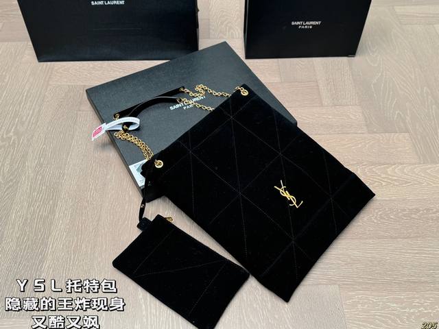 With a box of Saint Laurent ysl Tote bag, the hidden Rocket appears! I am particularly satisfied with the commuting bag and have been tempted ten thousand times!! Super Super Super Rocket's commuting bag texture is really wow highly recommended!!! Si