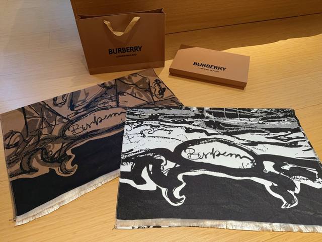 Delivery Gift Box Handbag Burberry Autumn/Winter Cashmere Blended Scarf Size 60 × 180cm