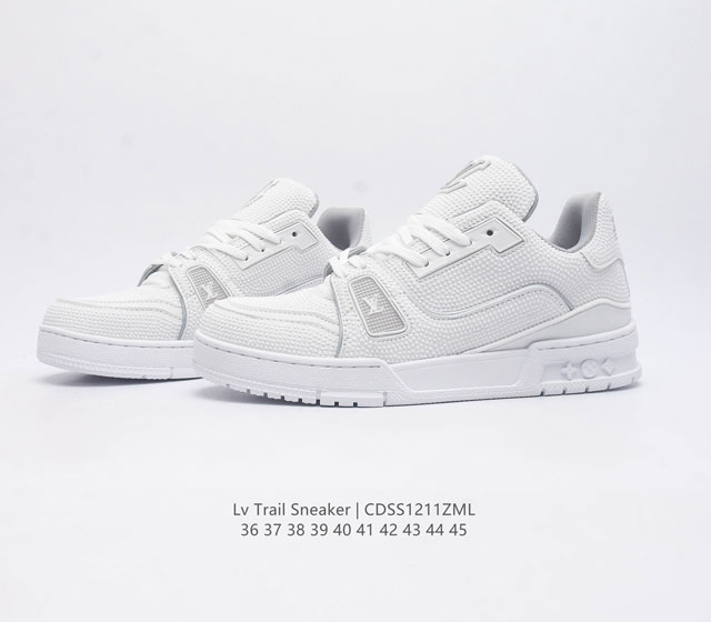 28 company level Guangdong origin Louis Vuitton full diamond Louis Vuitton Lv board shoes, fashionable sports shoes, trendy thick sole, height increasing men's shoes, comfortable non slip sole and versatile screen, perfect adjustment of details in th