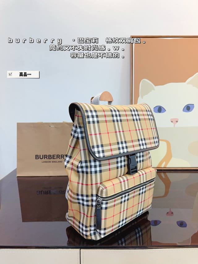 The highly recognizable Burberry brand logo decoration on the Burberry backpack instantly enhances its style and is particularly eye-catching. The shoulder strap design is very comfortable, the width is just right, and the bag capacity is also quite