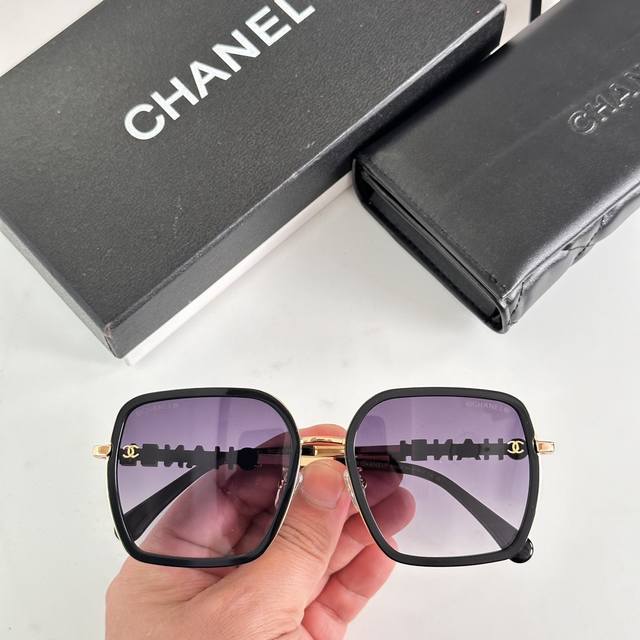 Chanel * Model: Ch4293B Size: 56 Ports 19-140
