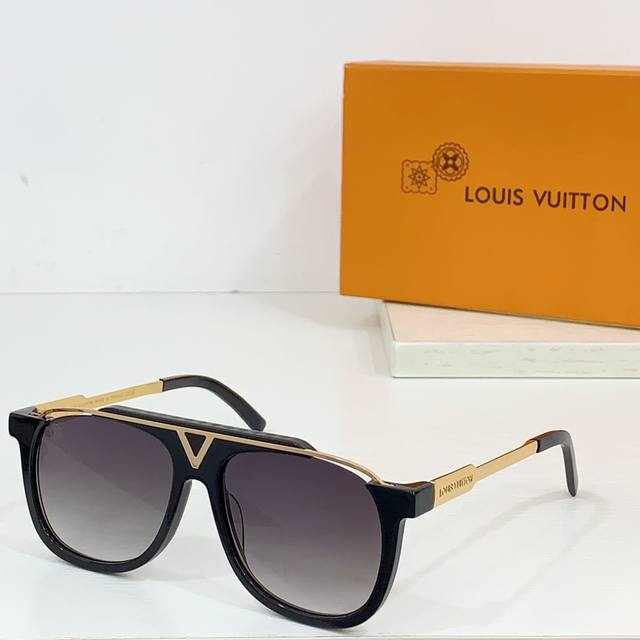 Louis Vuitton * Z0936E Size: 57 Ports 16-145