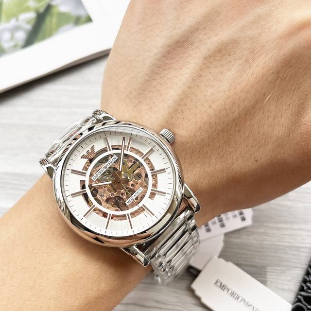 FFF Gold 20 Steel Belt 20 Hangzhou Machinery 8210A Movement shipped from Hong Kong Non market Ordinary Movement Armani Armani Type: Latest Popular Male Mechanical Watch Model: AR1980 Three in One, Waterproof: 30: