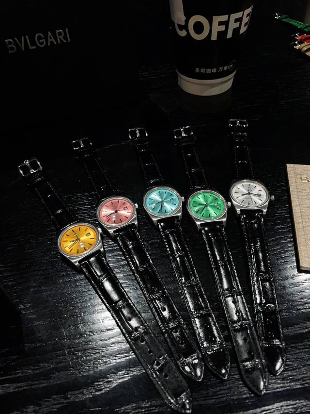 Out of print! It's all about art! Autumn and winter dopamine vintage~Omega is too bright! Too amazing! The more you look at it, the more pleasing it becomes! The love chart in the dream is correct! That retro fashion sense, like watching old movies,