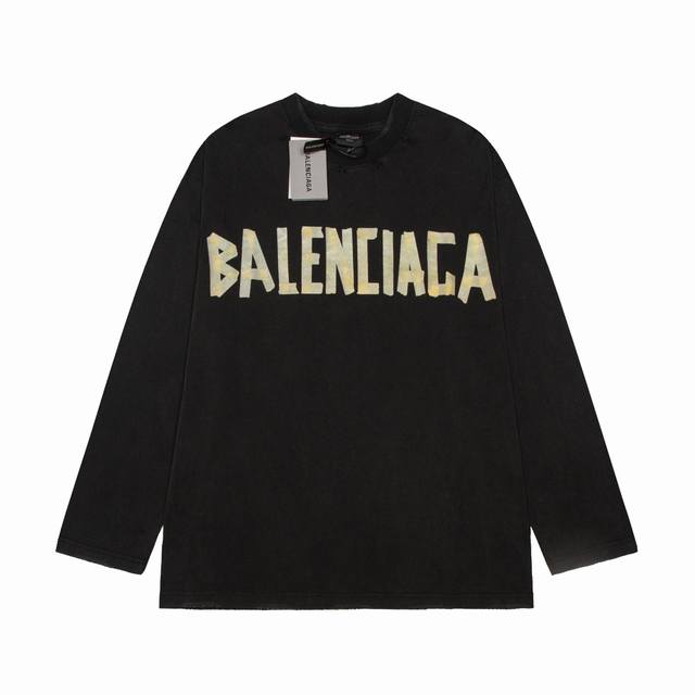 High quality Balenciaga sandblasted tape long sleeved T-shirt with exquisite details that cannot be picky, exuding a sense of grade and luxury recognition! The three standard complete version belongs to the casual loose shoulder cutting style. Number