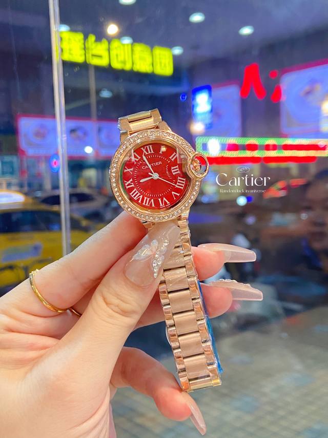 Cartier Women's Watch with Steel Belt Imported Quartz Movement Diameter 33Mm This watch is loved by women and shines with their unique personalities and charming charm in different occasions