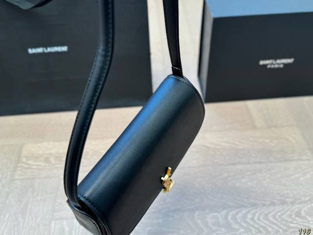 Airplane Box Saint Laurent YSL Voltaire Underarm Bag Minimalist Favorite Elliptical Underarm Bag Type Very Vintage Flip Buckle Very Novel Wow, Space is Completely Stress Free for Daily Travel Size 21 13