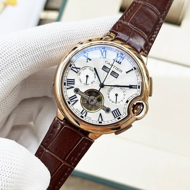 Platinum steel strip 40 Cartier Cartier boutique men's watch, multifunctional design, noble atmosphere, gentlemanly style, excellent quality, hot selling throughout the city. Featuring a fully automatic mechanical movement, top-grade 316 stainless st