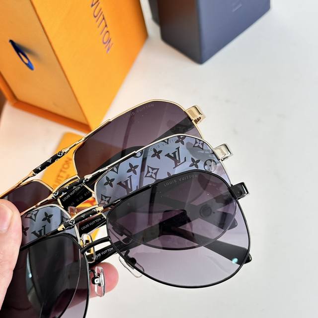 Detail drawing Louis Vuitton * Model: Z1248Size: 61 mouthed 14-145 unisex