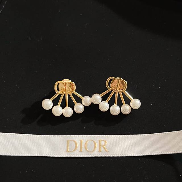 Dior Pearl CD Earstuds Same Material 925 Silver Needle
