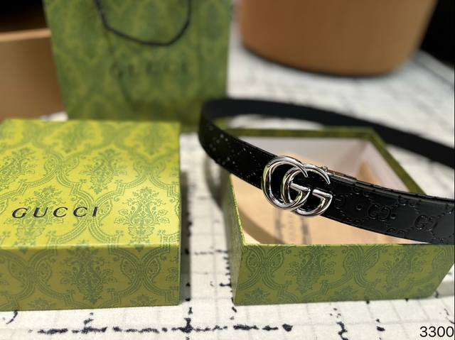 Guccl, original genuine product, high-end belt of the same style at the counter The belt adopts the latest and original styles from Gucci counters, with a grand and glossy appearance. It is made of 100% imported cowhide, and the buckle is made of pur