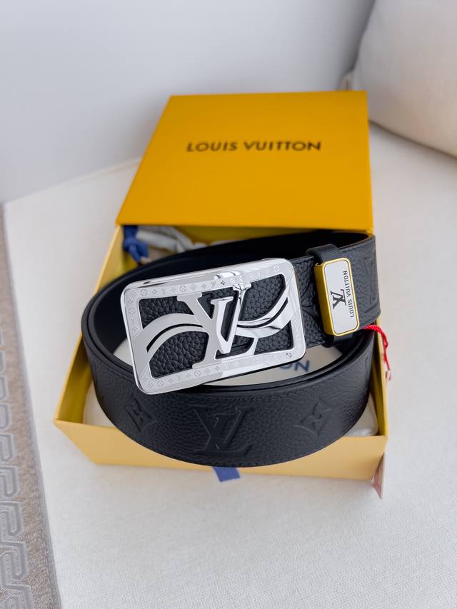 Product Name: Lv... Louis Original model of Vuitton belt: Buckle, classic pure steel buckle, top layer cowhide, photographed in real life material: top layer cowhide, buckle series, pure steel buckle head, palladium plating electroplating process nev