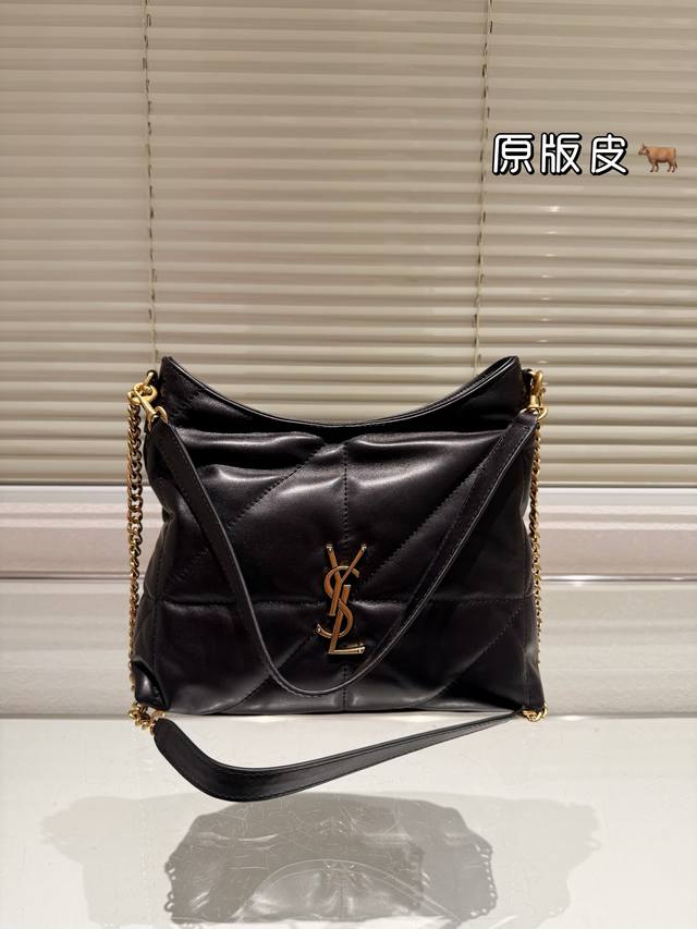 Top of the line original single head layered leather Ysl envelope bag is lazy, casual, and easy to carry, full of surprises on the back and body. Size: 27.21cm