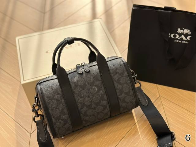 Folding box size 23.16, Coach Gotham black flower pillow bag with unique artistic atmosphere, simple and versatile, high aesthetic value, preferred for daily outings: