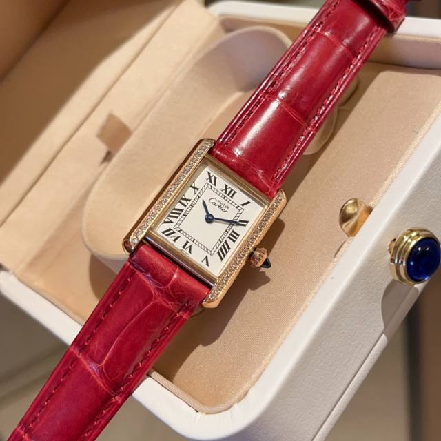 White light white diamond gold 30 Cartier tank Must! The American River Crocodile High End Edition in six colors is available, and Cartier has launched a new tankust watch. It Must Be A Tank in all
