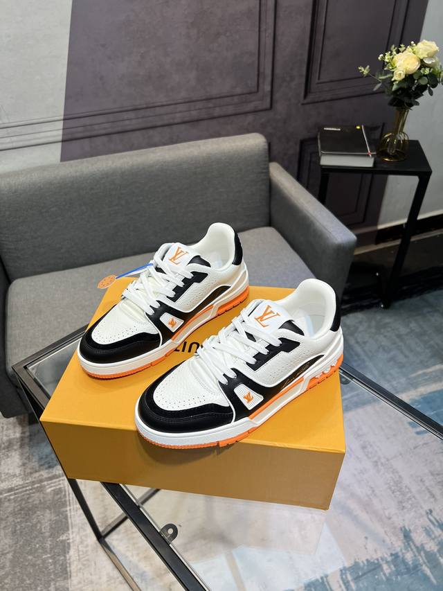 LV's top version new purchasing quality LV~Louis Vuitton Lv TRAINER's best looking sports shoes, donkey brand vigorously promotes new products, official website limited edition retro basketball sports shoes! High top and low top both spend a lot of m