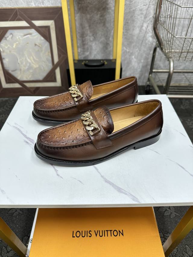 LV Louis Vuitton luxury brand leather shoes, made of imported original cowhide material, with high-end and comfortable mesh lining, and a lightweight and durable original outsole! Made purely by hand, details determine quality! 39-44. 38, 45 custom-m