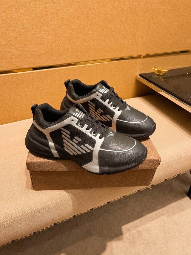 Factory approved Armani men's shoes high-end brand official website 1:1 latest masterpiece: The upper is made of original Italian official website special technology fabric, matched with original comfortable and breathable inner lining, and the origi