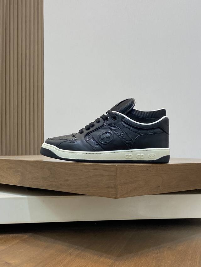 Gucci - High quality original - Upper: Nappa calf leather, Lychee grain calf leather, computer embroidery brand totem - Inner: Water dyed calf leather - outsole: Ultra light TPU rubber; Two tone molded outsole - Ultra high quality control workmanship