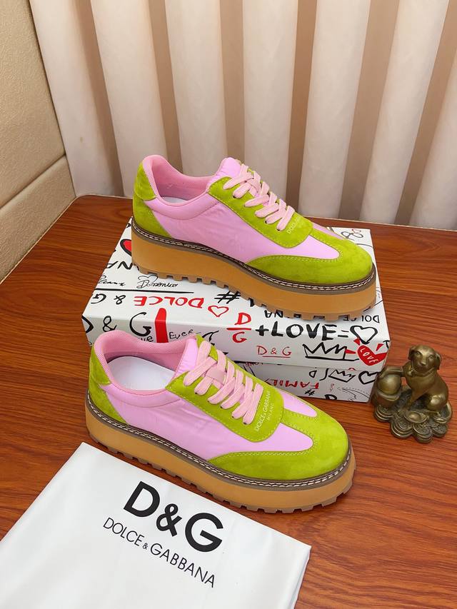 Actual price: Dolce&Gabbana DG original imported top layer cowhide and sheepskin lining, lightweight, comfortable, versatile on the feet, original special supply outsole highly favored by trendy men, welcome to compare exquisite and luxurious quality