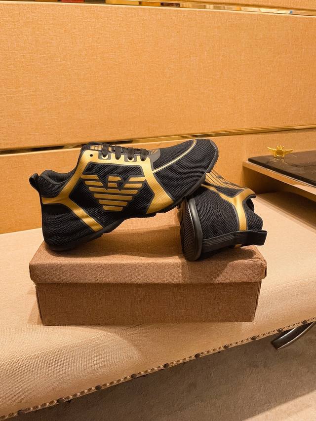 Factory approved Armani men's shoes high-end brand official website 1:1 latest masterpiece: The upper is made of original Italian official website special technology fabric, matched with original comfortable and breathable inner lining, and the origi