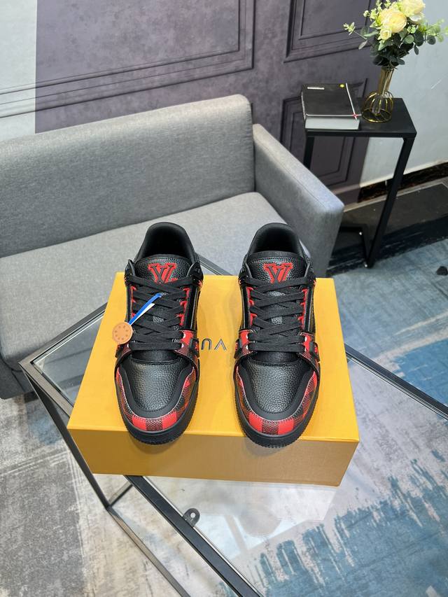 LV's top version new purchasing quality LV~Louis Vuitton Lv TRAINER's best looking sports shoes, donkey brand vigorously promotes new products, official website limited edition retro basketball sports shoes! High top and low top both spend a lot of m