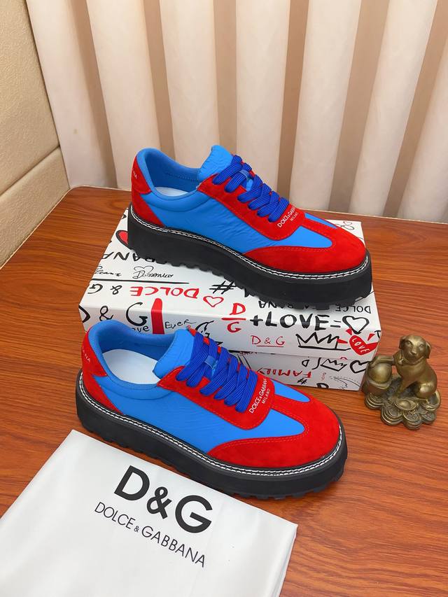 Actual price: Dolce&Gabbana DG original imported top layer cowhide and sheepskin lining, lightweight, comfortable, versatile on the feet, original special supply outsole highly favored by trendy men, welcome to compare exquisite and luxurious quality