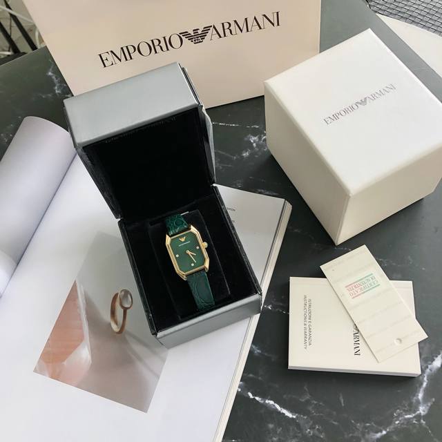 Spot Emporio Armani Women's Watch Modern Small Square Dial Versatile Fashion Quartz Watch Fashion Versatile Small Green Watch ar11399. Geometric square mother of pearl dial, paired with diamond inlaid graduations and dual needles, simple yet intellec