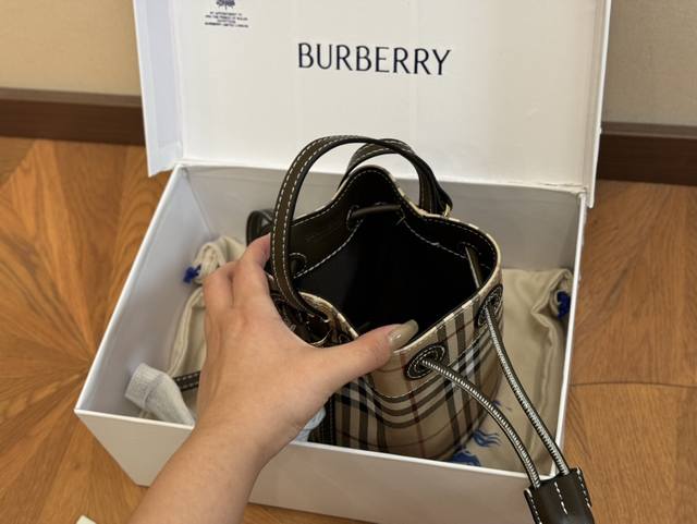 Box size: 17.18cm Burberry | Knock Cute Bucket Bag~Multi color, portable crossbody can be freely matched~