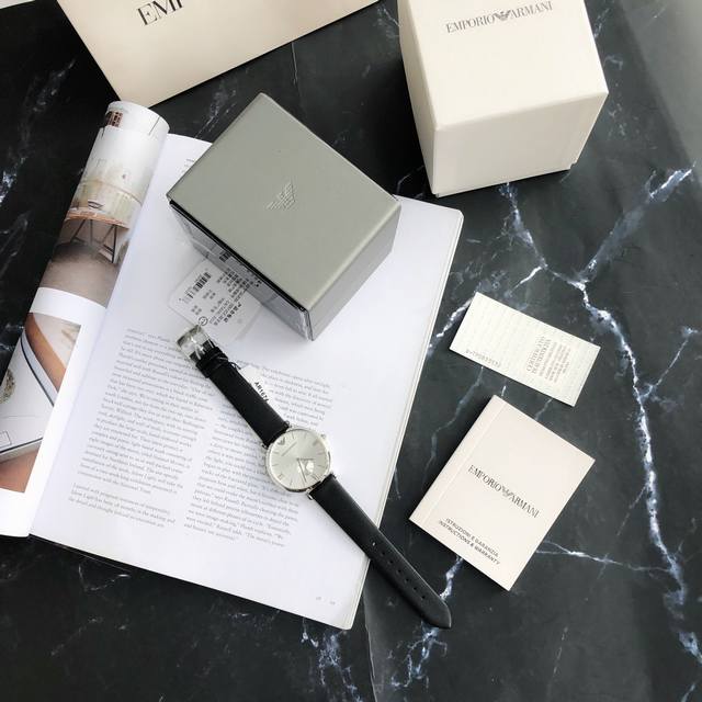 In stock Armani ar1674 Armani genuine nationwide warranty model: Ar1674 men's classic dial with sun pattern dial size: 43Mm strap: 20Mm glass mineral case -316 steel: