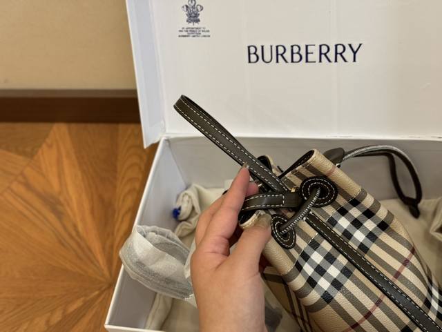 Box size: 17.18cm Burberry | Knock Cute Bucket Bag~Multi color, portable crossbody can be freely matched~