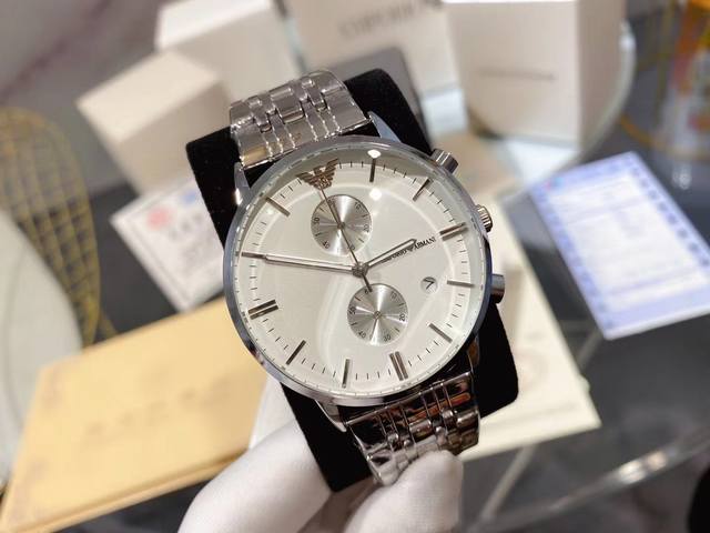 Armani boutique men's wristwatch exudes a gentlemanly style. Adopting the top-notch imported quartz movement for absolute precision in timekeeping, the watch strap is made of top-grade 316 black stainless steel material with mineral super strong mirr