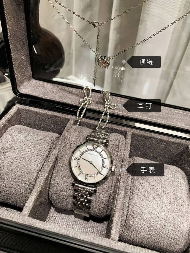 The three piece set without a box can be purchased in bulk in the market, and giving it to a counter is the authentic product! Specially provided by the platform, accompanied by an official synchronized anti-counterfeiting code certificate. Scan and