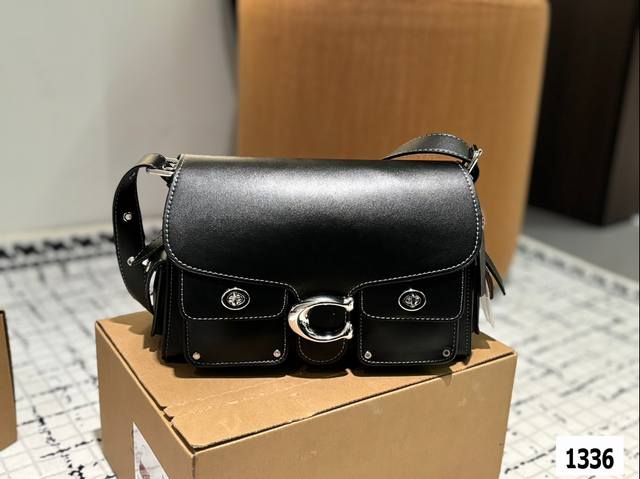 Coach Coach's new motorcycle bag with box, Cargo Soft Tabby, black motorcycle bag