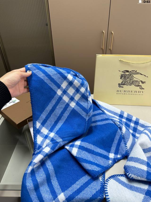 Gift Box 10 Burberry Scarf and Hat Style - High end, Comfortable, Fashionable, and Stylish. Trust me and accept it. It's grand, elegant, and simple, and I'll give it a perfect score for the color!!! D-63
