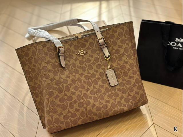 Coach Coach Mollie tote bag, large vegetable basket, no age limit! Size 33 * 27cm 25 * 21cm: