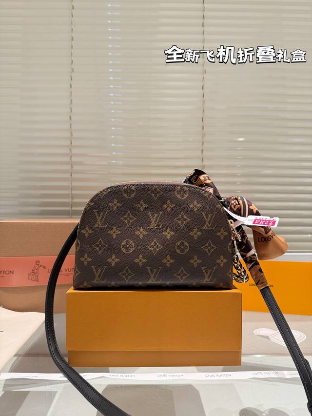 New Box Size: 22 16cm Lv Twin Shell Bag Introverted! Deep and profound! flavoursome! This versatile new product! Still very popular in modern times