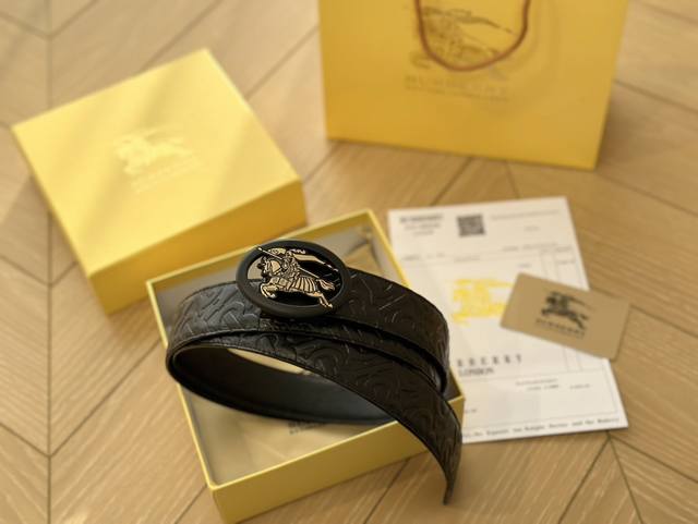 Burberry belt kit with high-end atmosphere, low-key luxury, and connotation is a must-have item for successful people for personal use.