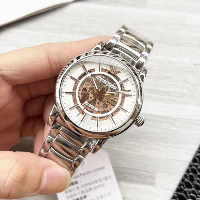 FFF Gold 20 Steel Belt 20 Hangzhou Machinery 8210A Movement shipped from Hong Kong Non market Ordinary Movement Armani Armani Type: Latest Popular Male Mechanical Watch Model: AR1980 Three in One, Waterproof: 30: