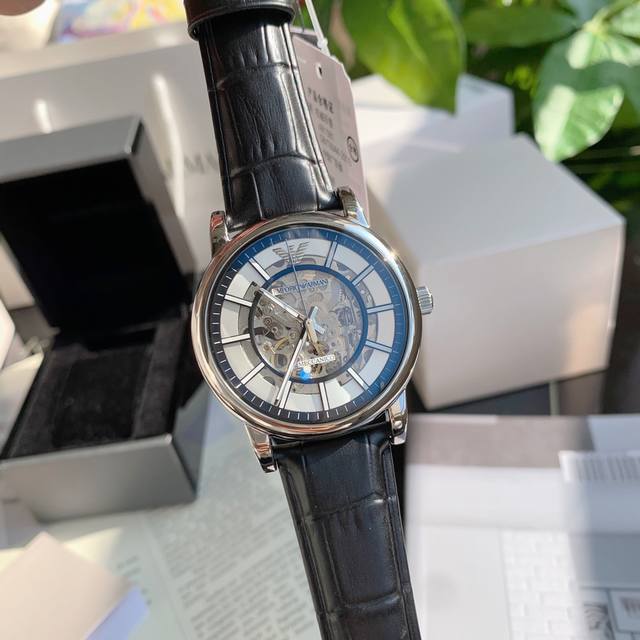 Armani special channel goods! The highest version on the market! Armani Mechanical Men's Watch. Front and rear hollow design. The dial size is 43mm. Equipped with an imported fully automatic mechanical movement. Support any comparison! Please identif