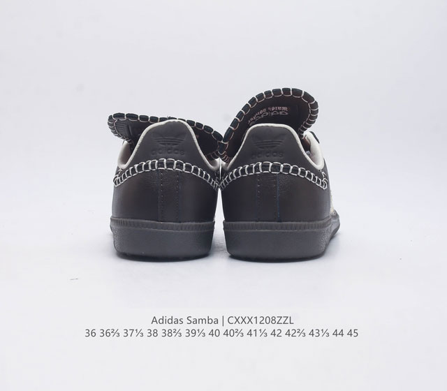 Adidas Originals Samba Og Shoes is a classic sports shoe that showcases a casual and modern style. It is a fashionable classic shoe that was born in the 1950s