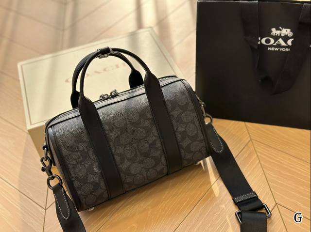 Folding box size 23.16, Coach Gotham black flower pillow bag with unique artistic atmosphere, simple and versatile, high aesthetic value, preferred for daily outings: