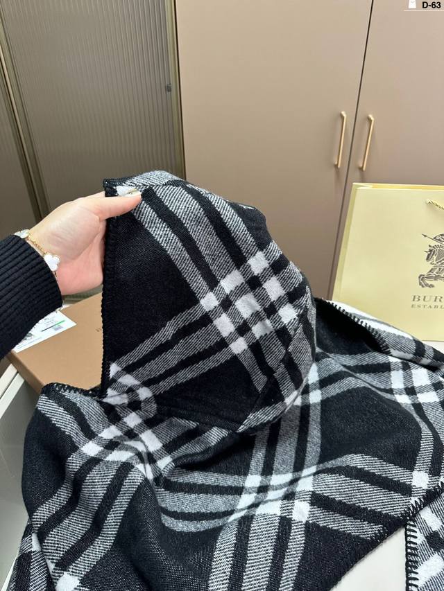 Gift Box 10 Burberry Scarf and Hat Style - High end, Comfortable, Fashionable, and Stylish. Trust me and accept it. It's grand, elegant, and simple, and I'll give it a perfect score for the color!!! D-63