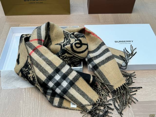 Pick up leaks with high-end scarves in the box! Out of stock king! Burberry's autumn and winter new warhorse shawl is the only out of stock king 23Bur pony shawl, the surface of which was totally unexpected ③ This cashmere is a Rocket level item that