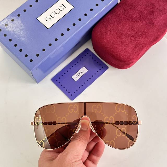 Gucc * Model: Gg1436S Size: 55 Ports 19-145