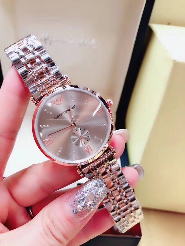 The original order also includes Grandma Grey Emporio Armani Gianniti-B series quartz watch classic series women's 32mm men's 40mm in stock: