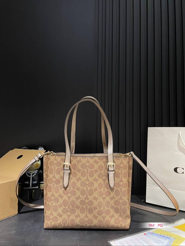 New Coach Mollie25 tote bag for Valentine's Day in January 24, with box matching. The latest shopping bag from Coach Coach OEM factory is shipped with top-quality shiny hardware logo and practical style. Multi purpose lining. lo: