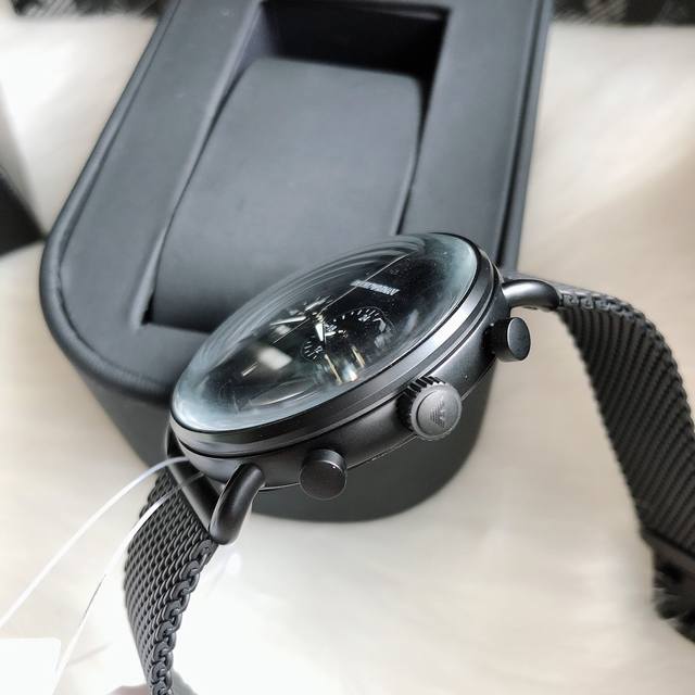 Original Armani Case Strap: Sand Black Official Website Model: AR11264 Case: 316L Stainless Steel Mirror: Reinforced Mineral Glass Strap: 316L Stainless Steel Mesh Buckle: Needle Buckle Size: 43: