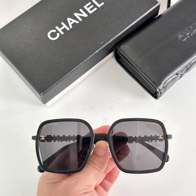Chanel * Model: Ch4293B Size: 56 Ports 19-140